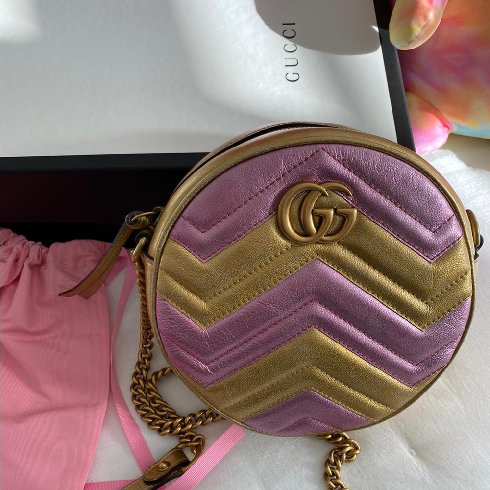 Gucci GG marmont round shoulder bag - gold & pink